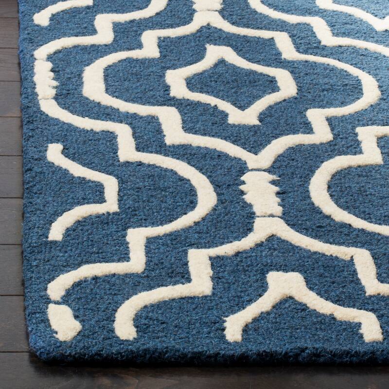 SAFAVIEH Handmade Cambridge Smaragda Modern Wool Rug