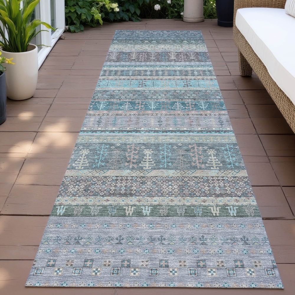 Machine Washable Indoor/Outdoor Global Kilim Chantille Rug
