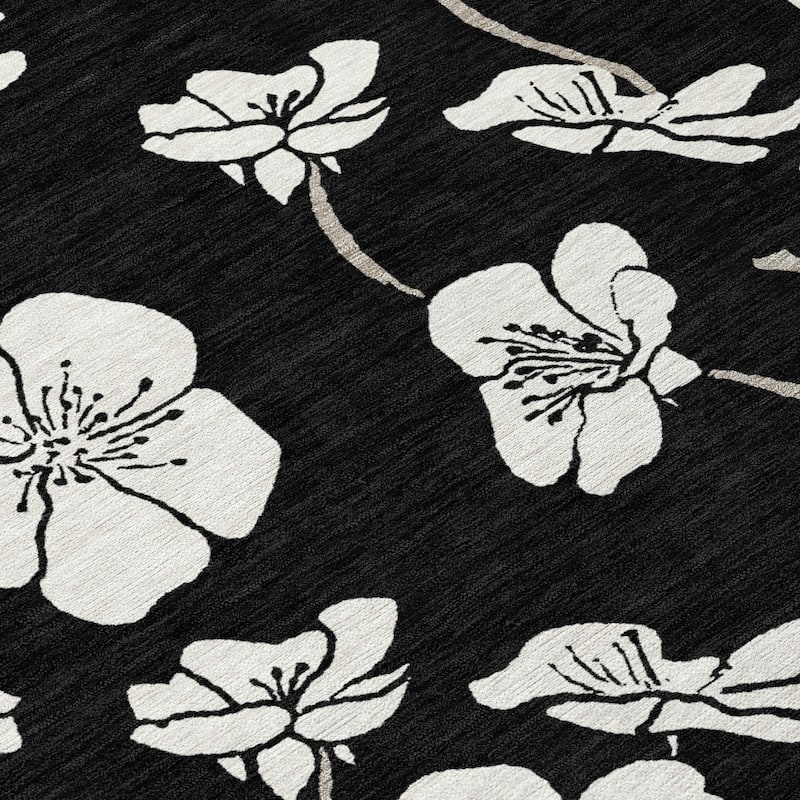 Machine Washable Indoor/ Outdoor Calm Floral Chantille Rug