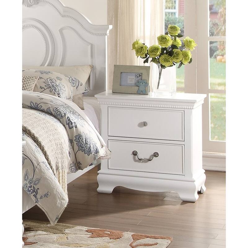 Classic Traditional Nightstand, White Finish, Dovetail Drawers, Bedside Table