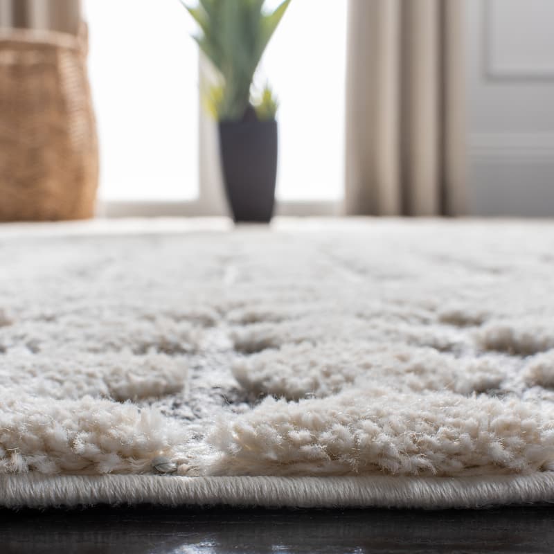 Martha Stewart by SAFAVIEH Lucia Shag Rodovica Rug