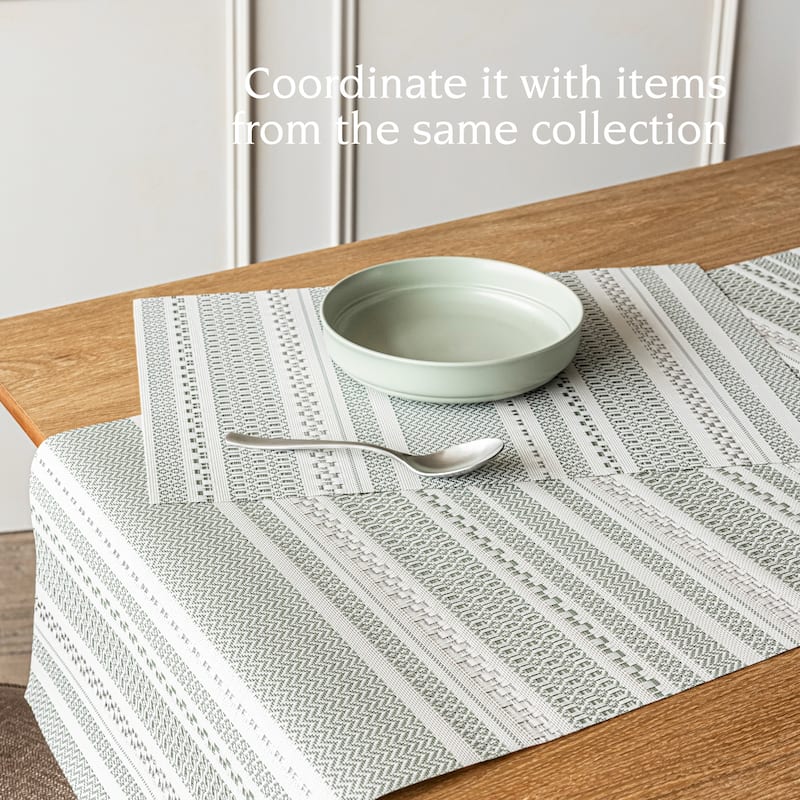 over&back Reversible Woven Placemats - For Indoor & Outdoor Use - Set of 4