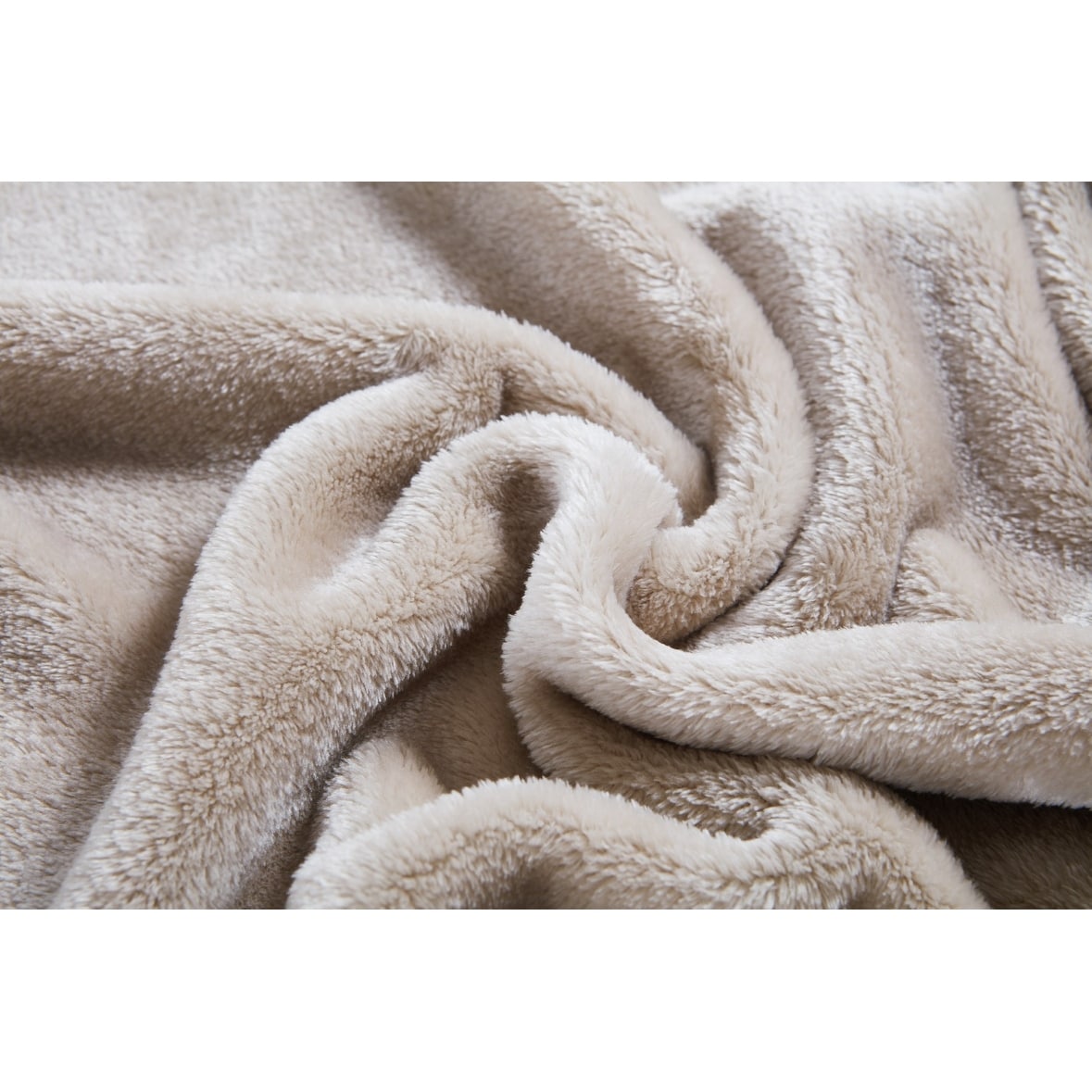 RACHEL Rachel Roy Solid Silky Flannel Fleece Oversized Throw Blanket