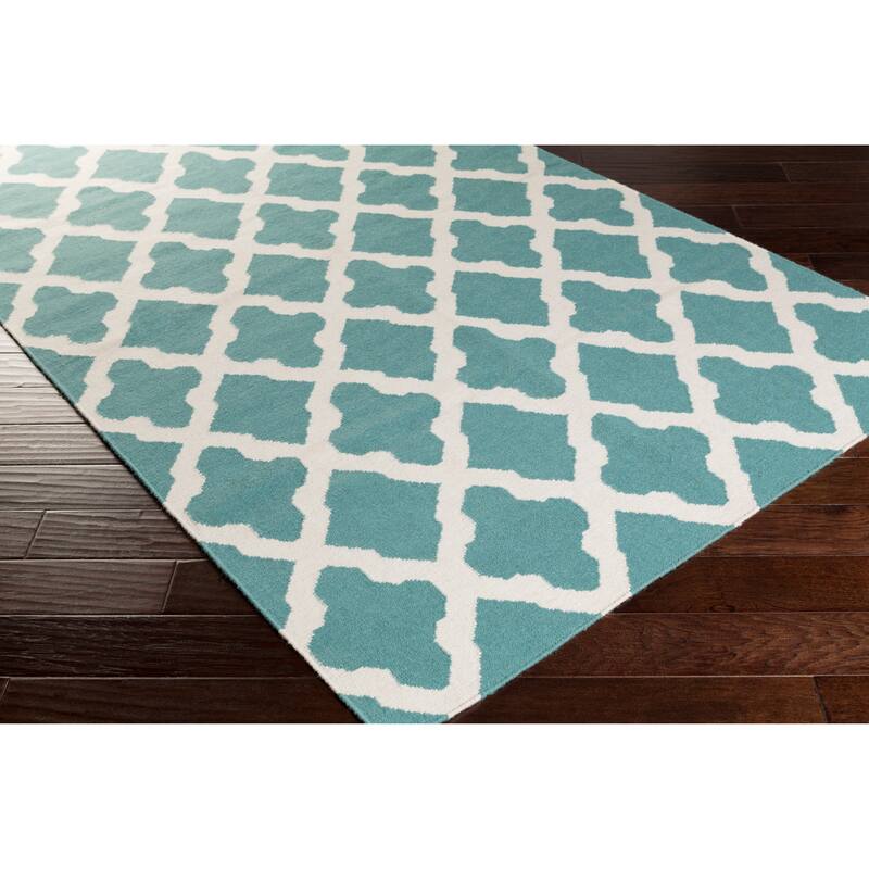 Hand-Woven Ashley Lattice Reverisble Flatweave Wool Area Rug - 5' x 8'
