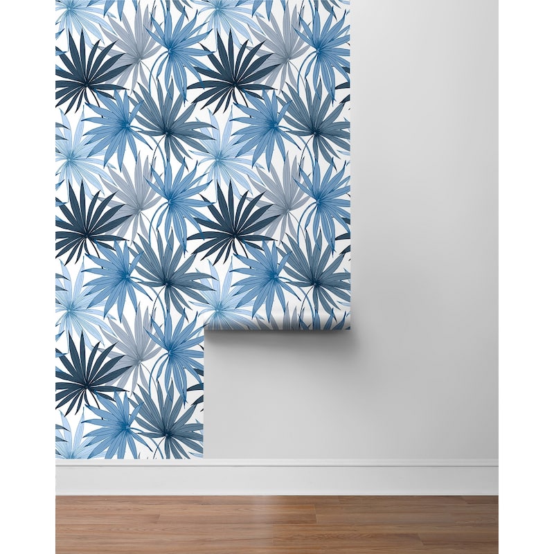 Luxe Haven Tropic Palm Toss Peel and Stick Wallpaper