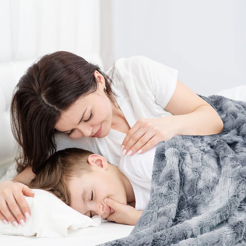 Luxury Shaggy Throw Blanket for Sofa Couch