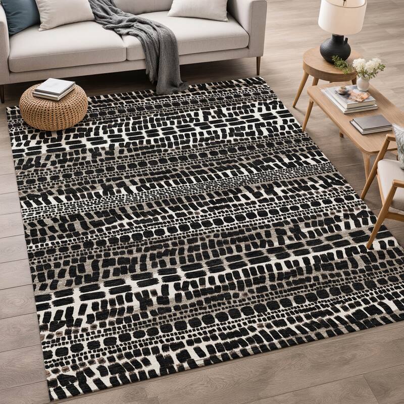 Machine Washable Indoor/ Outdoor Modern Winfield Chantille Rug