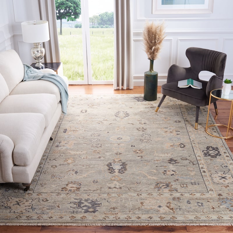 SAFAVIEH Hand-knotted Samarkand Eriika Traditional Wool Rug - 8' x 10' - Grey