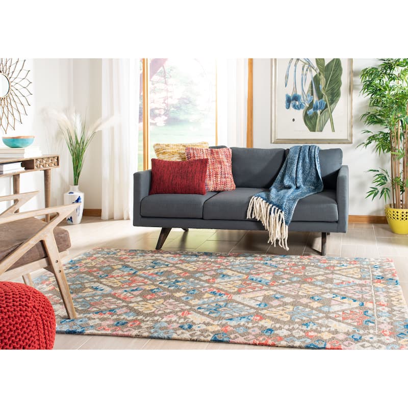 SAFAVIEH, Handmade Micro-Loop Anastazie Wool Rug