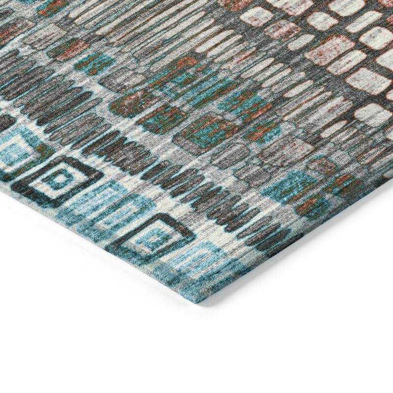 Machine Washable Indoor/ Outdoor Geo Mosaic Chantille Rug