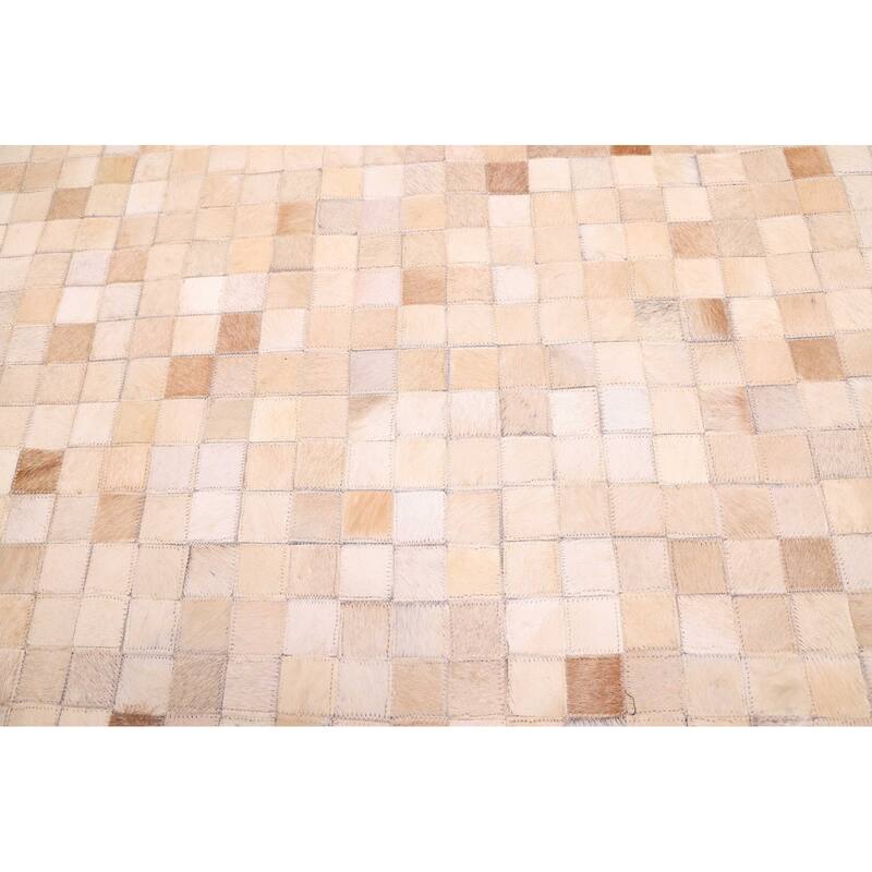 ECARPETGALLERY Handmade Cowhide Patchwork Beige Leather Rug - 4'0 x 6'0