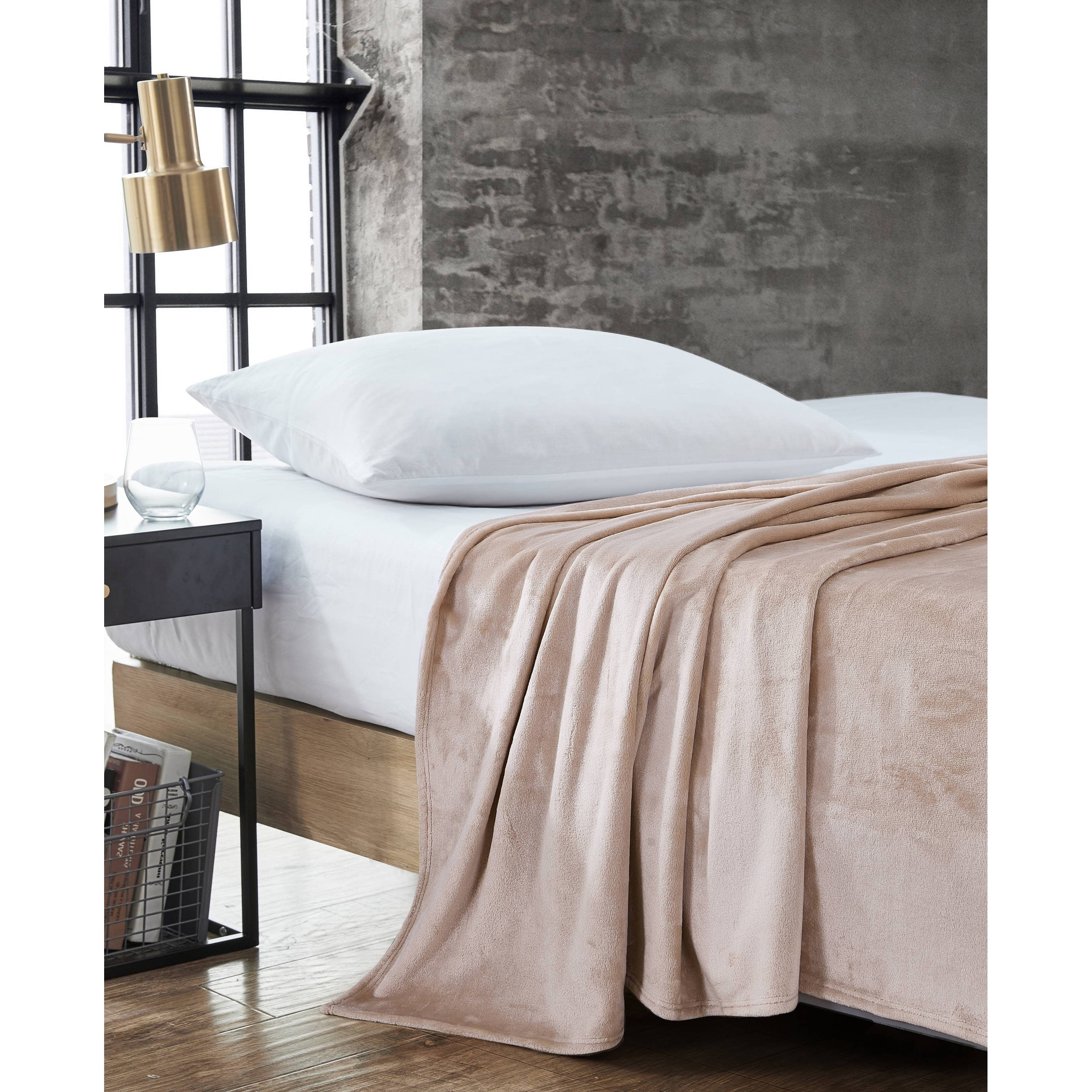 Kenneth cole reaction blanket deals