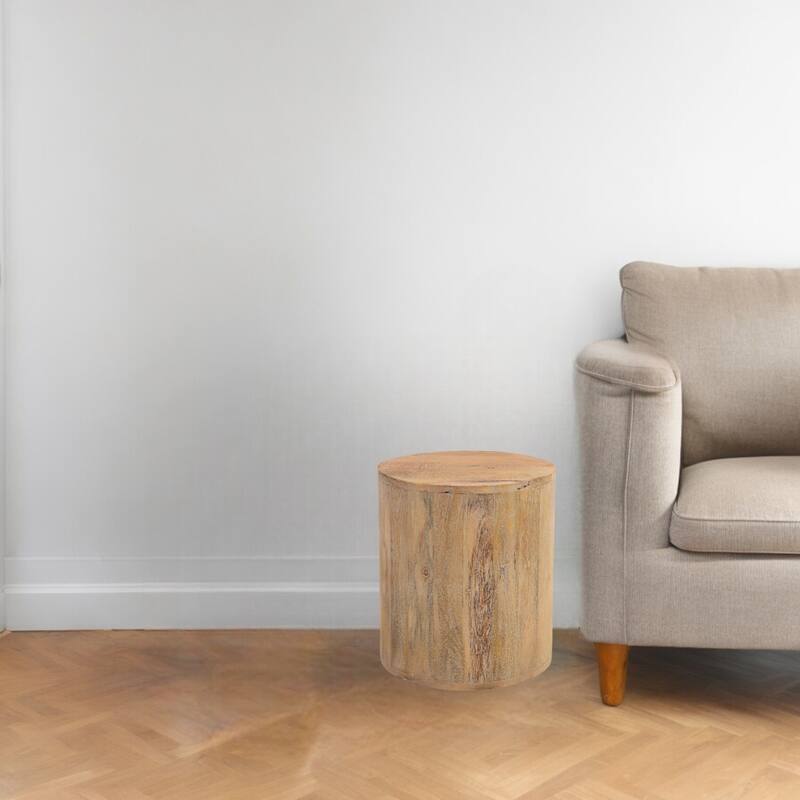 HomeRoots 18" Natural Solid Wood Round End Table - 16' X '18' X '16 - Natural - Wood