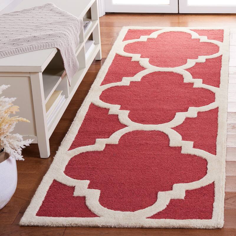 SAFAVIEH Handmade Cambridge Gullveig Modern Moroccan Wool Rug - 2'6" x 10' Runner - Rust/Ivory