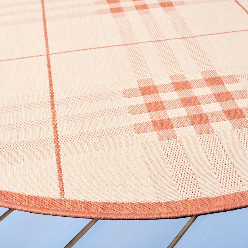 SAFAVIEH Courtyard Jeraldine Indoor/ Outdoor Waterproof Patio Backyard Rug