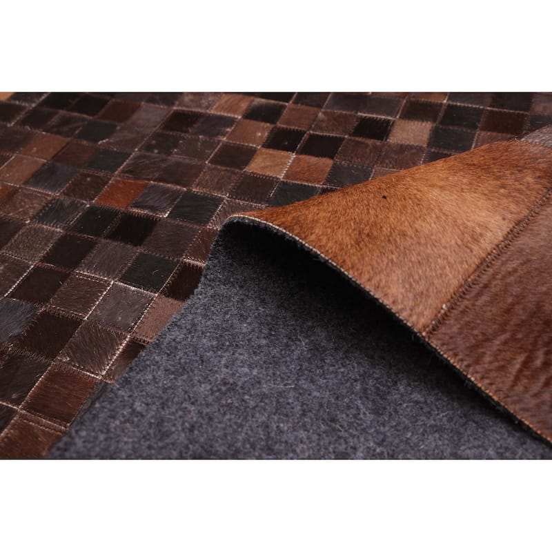 ECARPETGALLERY Handmade Cowhide Patchwork Dark Brown Leather Rug - 5'1 x 8'0