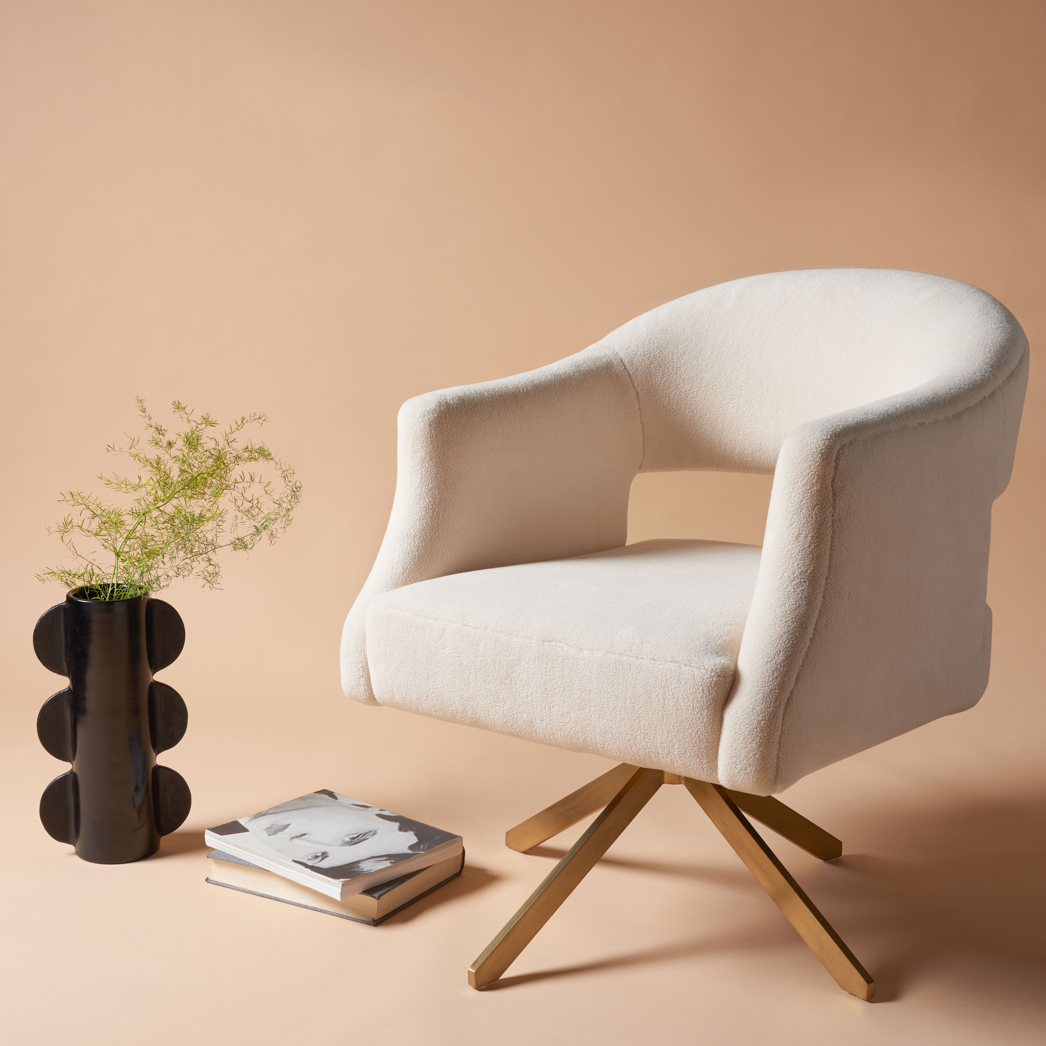Safavieh swivel sale chair