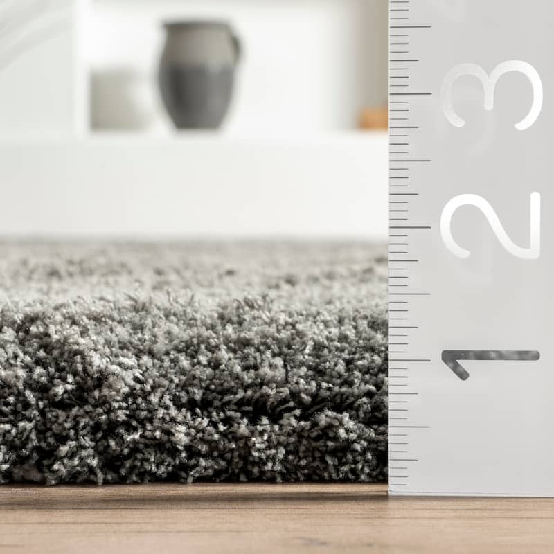 Nuloom Thelma Modern Shag Area Rug