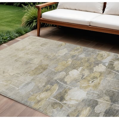 HomeRoots Floral Transitional Rectangle Outdoor Rug