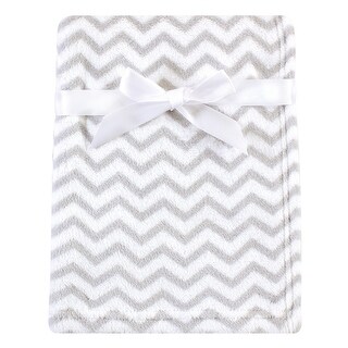 Luvable Friends Baby Coral Fleece Blanket, Gray Chevron, One Size - Gray Chevron - One Size