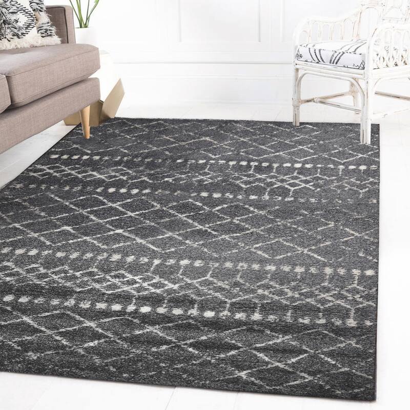 Daku Collection Moroccan Distressed Area Rug