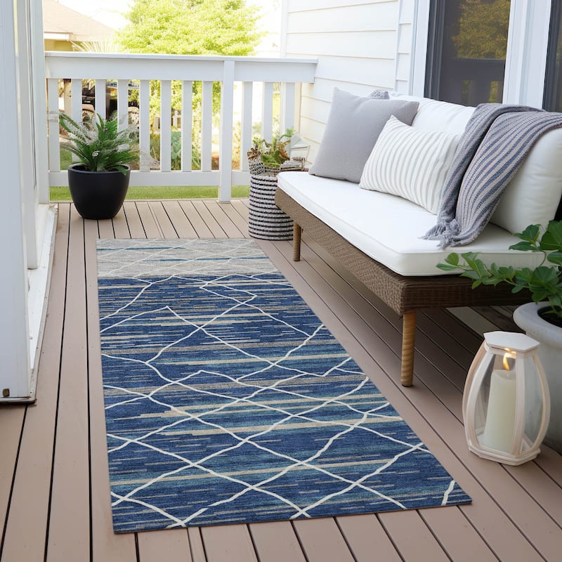 Machine Washable Indoor/ Outdoor Modern Global Chantille Rug