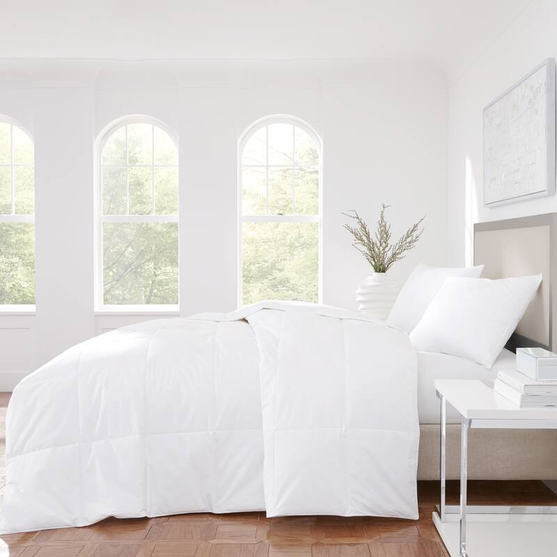 Royalty Mediumweight Down Comforter