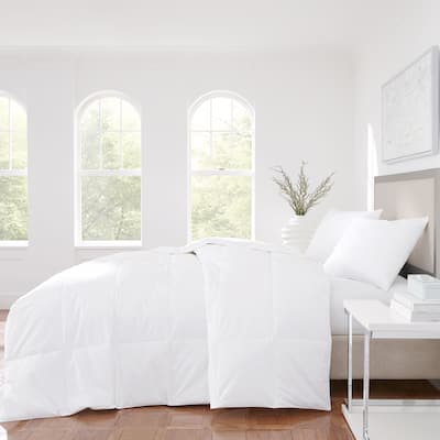 Royalty Mediumweight Down Comforter