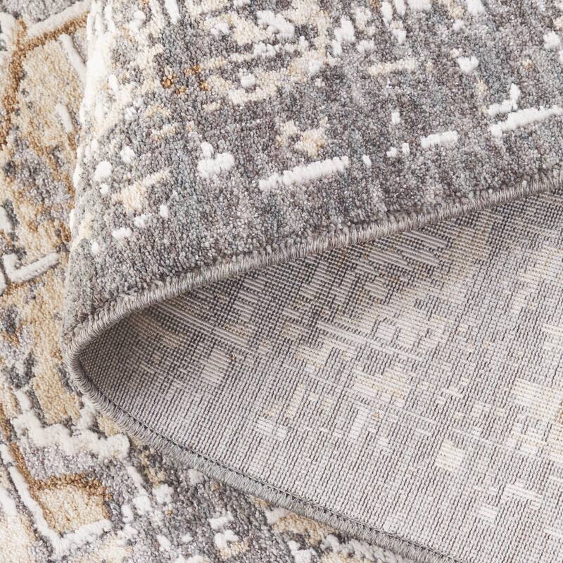 SAFAVIEH Finley Kamelia Vintage Distressed Rug
