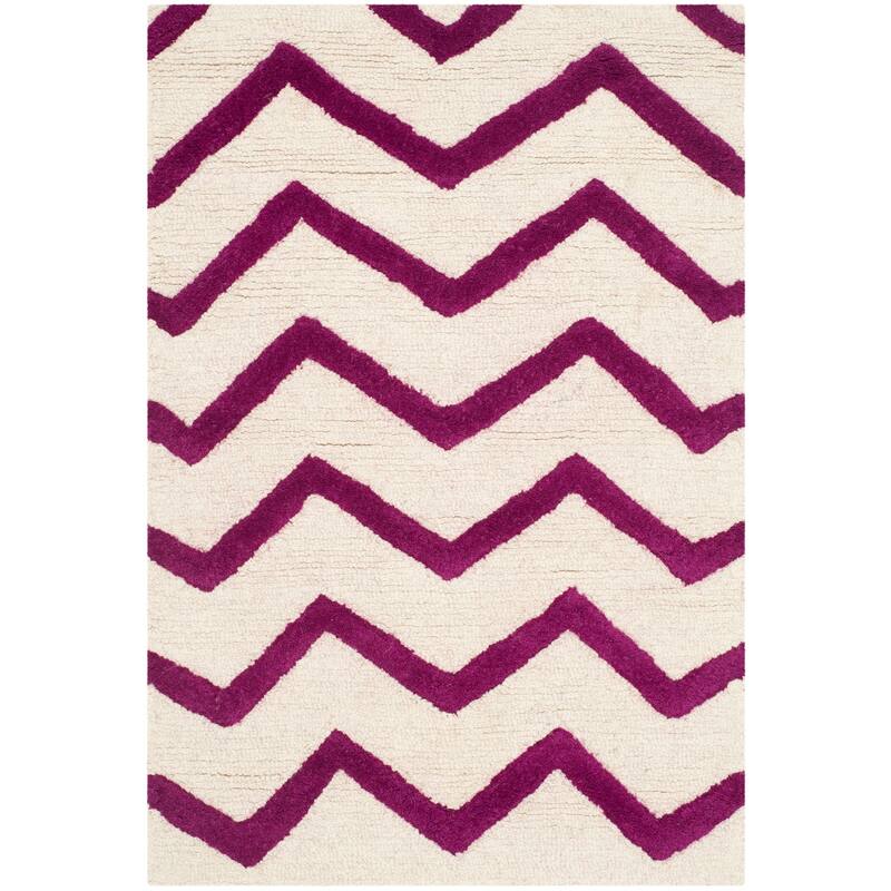 SAFAVIEH Handmade Cambridge Terttu Chevron Wool Rug - 2' x 3' - Ivory/Fuchsia