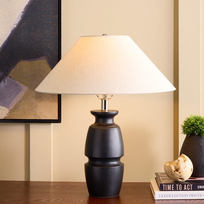 SAFAVIEH Lighting Nakia 22-inch Table Lamp - 20"W x 20"D x 22"H