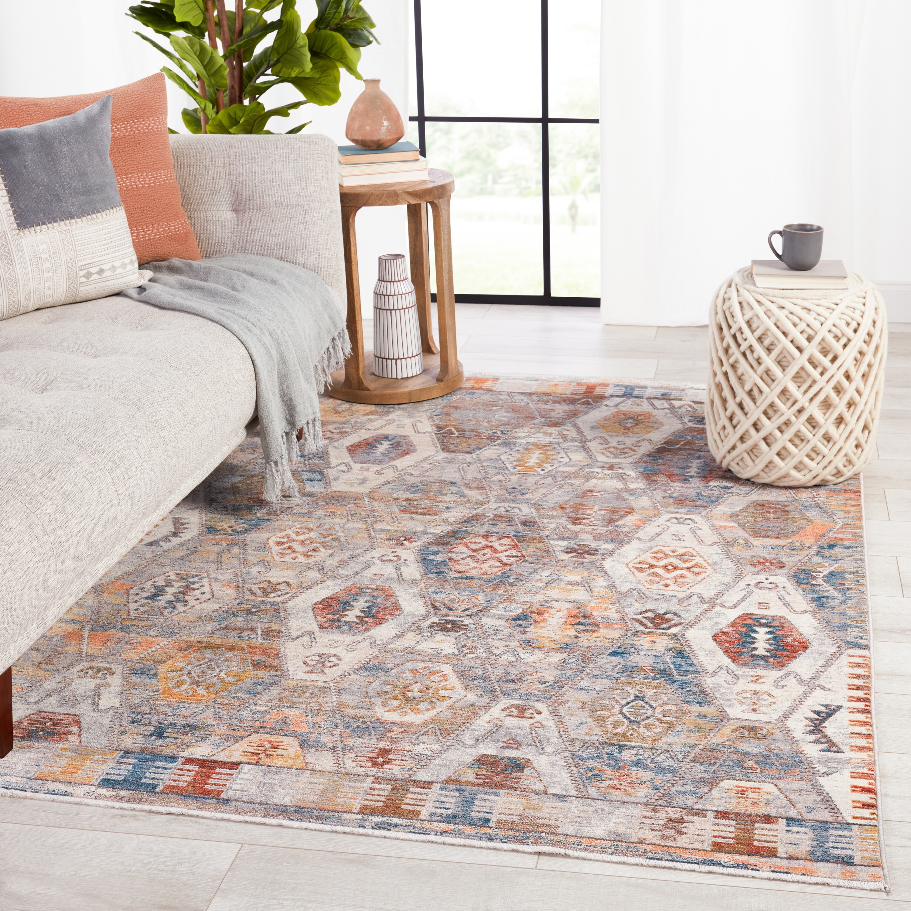 Strata Medallion Multicolor/ Ivory Area Rug