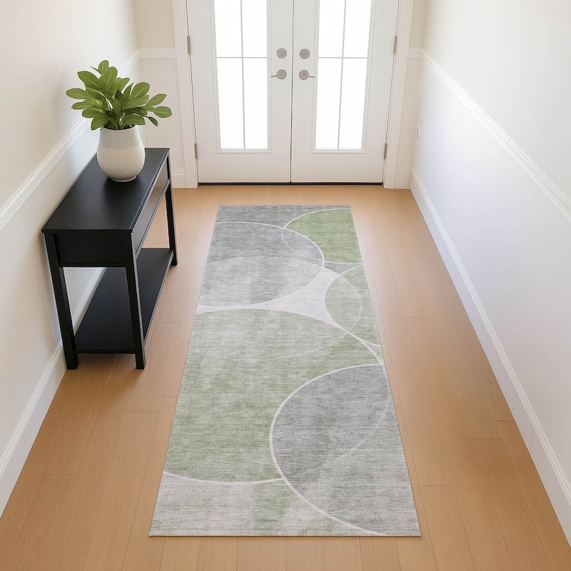 Machine Washable Indoor/ Outdoor Abstract Circles Chantille Rug
