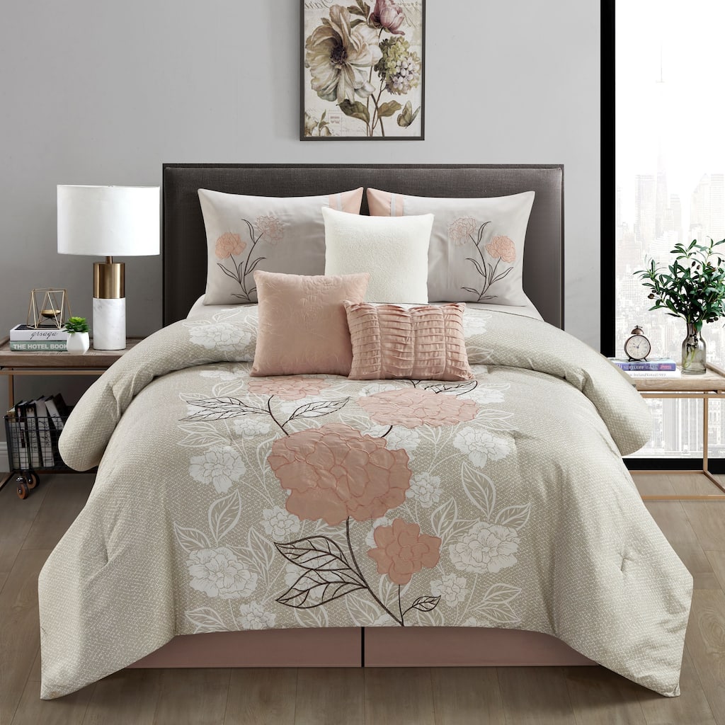 Nanshing Carmella 7 Piece Floral Comforter Set