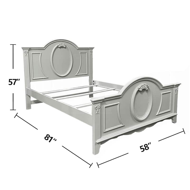 Wooden Bed with Scalloped Footboard in Gray