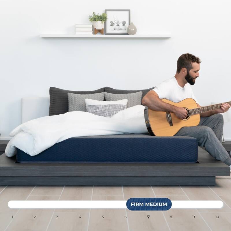 Dreamfoam Bedding Chill 8" Gel Memory Foam Mattress |Short King 72x75