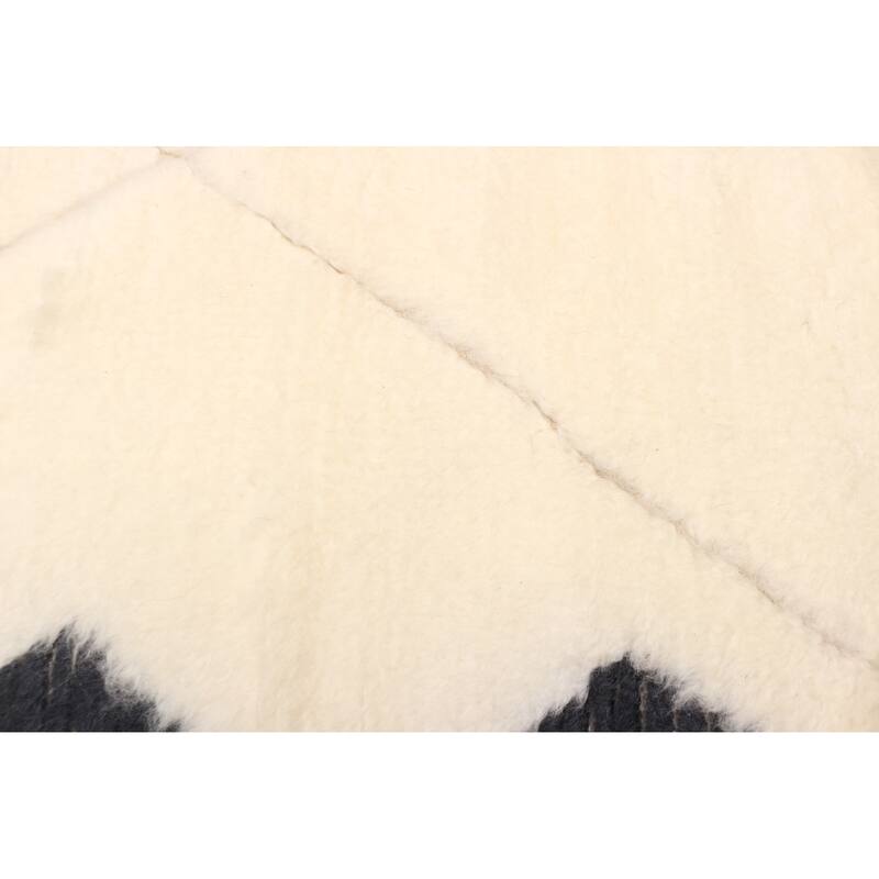 ECARPETGALLERY Hand-knotted Tangier Cream Wool Rug - 5'4 x 7'3