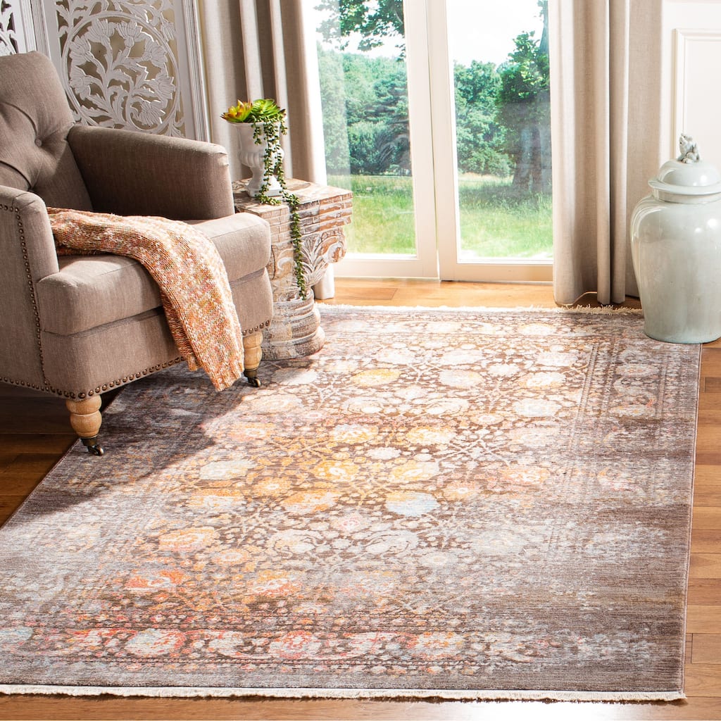 SAFAVIEH Vintage Persian Barbora Oriental Polyester Rug with Fringe