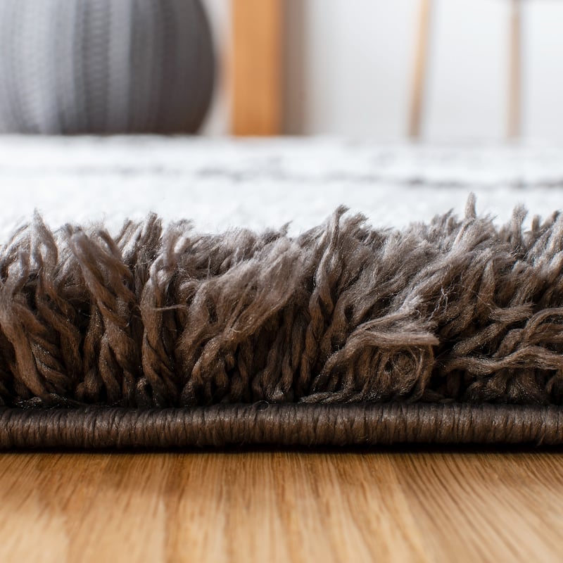 SAFAVIEH Carmella Ljutza Shag Trellis Polyester Rug