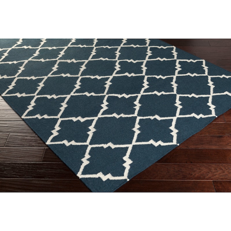 Hand-woven Villach Flatweave Wool Area Rug