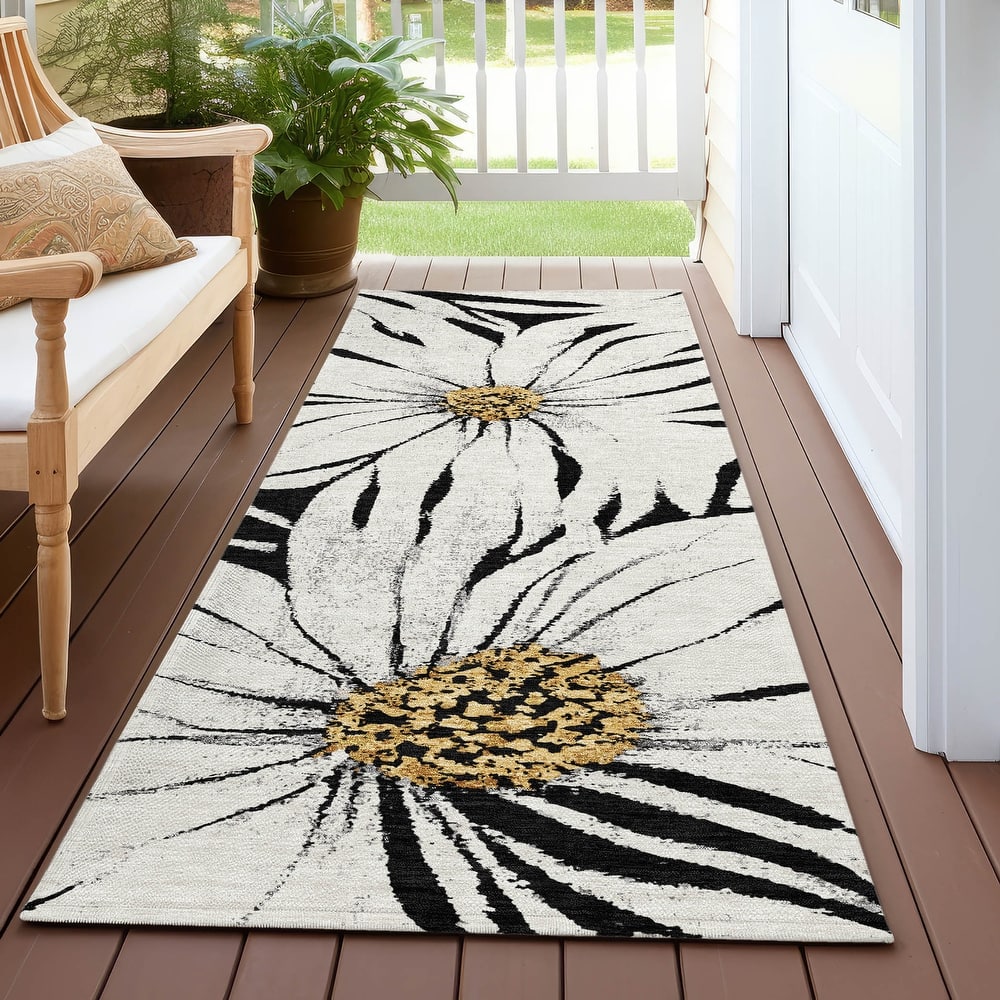 Machine Washable Indoor/ Outdoor Floral Chantille Rug