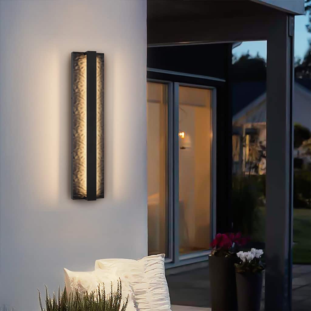 Outdoor LED Wall Light Handmade Textured Linear Black Wall Sconces