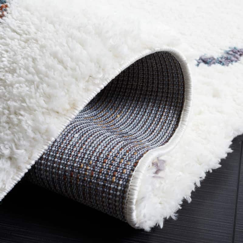 SAFAVIEH Berber Shag Eufrozina Rug