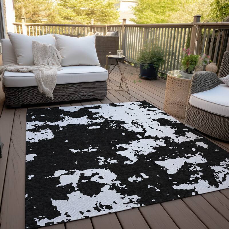 Machine Washable Indoor/ Outdoor Chantille Abstract Rug