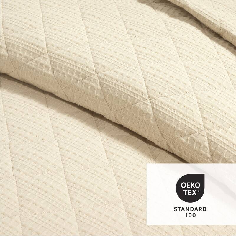 Lush Decor Haniya Solid Waffle Woven Cotton Textured Quilt 3 Pieces Set