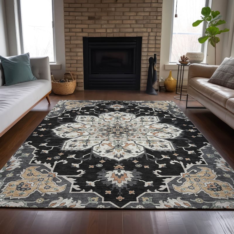 Machine Washable Indoor/Outdoor Traditional Heriz Chantille Rug