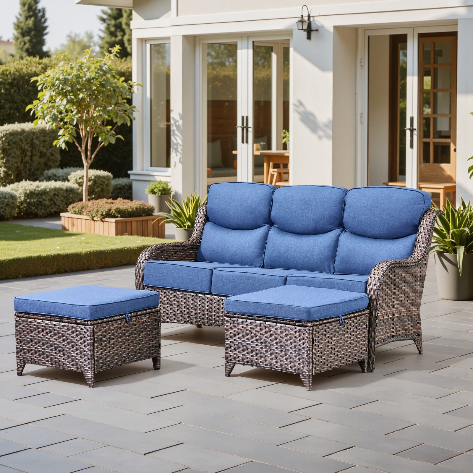 Option Brown Wicker & Blue Cushion