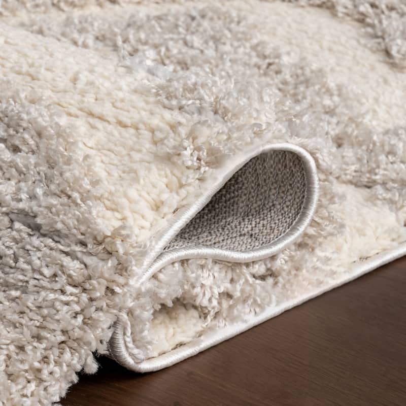 Nuloom Evelyn Glam Abstract Shag Area Rug