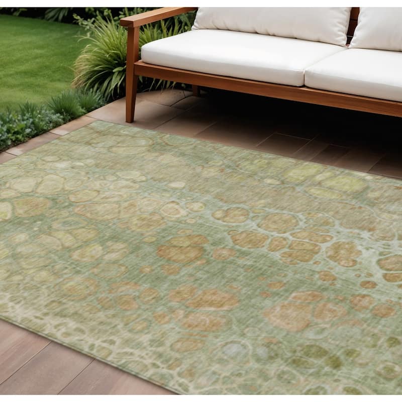 HomeRoots Abstract Transitional Rectangle Outdoor Rug - 8' X 10'