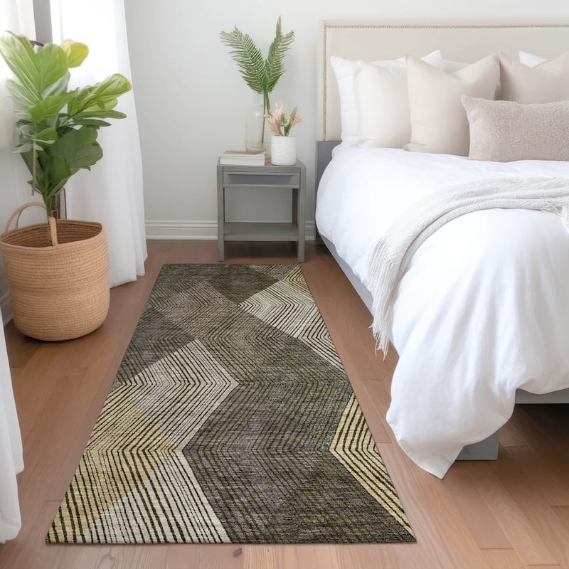 Machine Washable Indoor/ Outdoor Diamond Stripes Chantille Rug